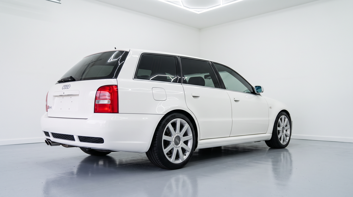 Pre-cut window tint front side windows Audi RS4 5d 1999-2002